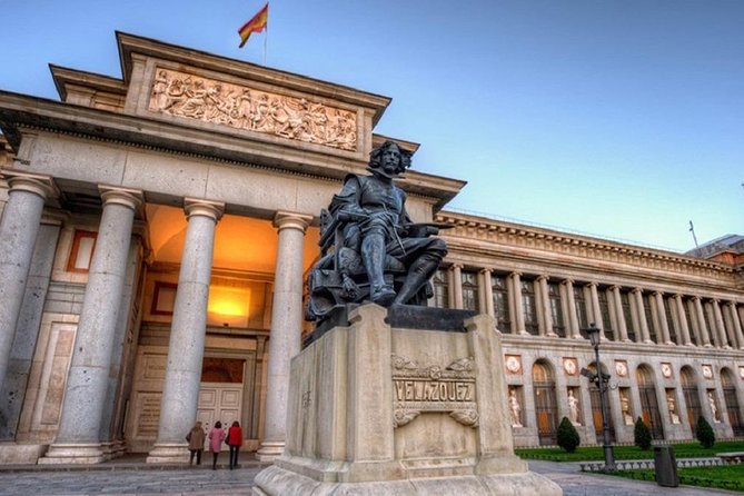 Madrid 2 Hours Private Walking Tour With Guide - Tour Highlights