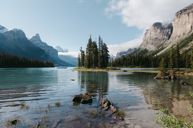 Maligne Lake Cruise - Overview and Location