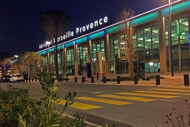 Marseille Provence One Way Airport Transfer to Gordes - Additional Information and Participation