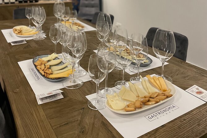 Mastering the Rioja Wine Region With a Sommelier (With Cheese Pairings) - Exploring the Rioja Wine Region