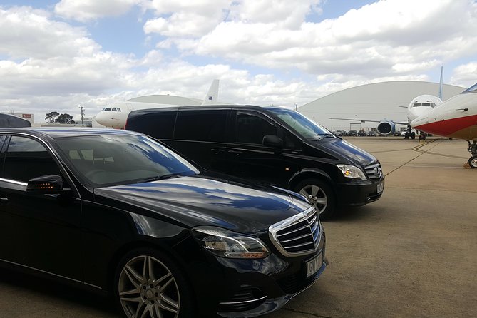 Melbourne Airport Arrival Or Departure Luxury Car Transfers - Pricing and Guarantee