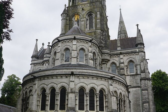 Mercedes Minibus, Private Ring of Kerry Highlights Tour From Cork - Tour Duration and Inclusions