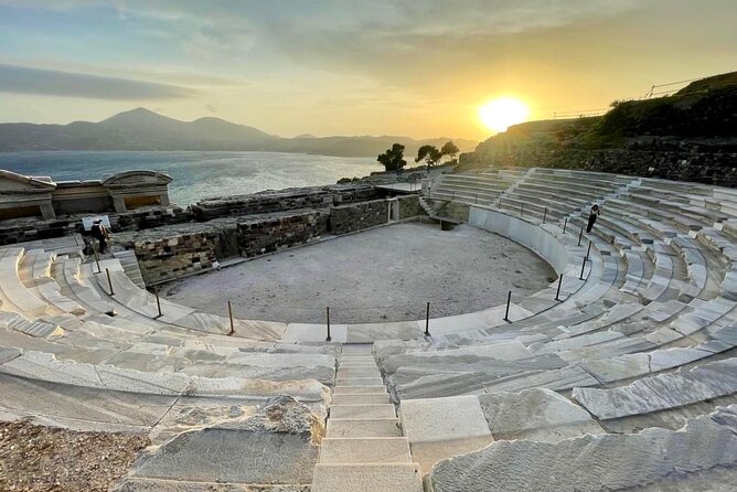 Milos Instagram Tour - Unveiling the Enchanting Papafragas Cave