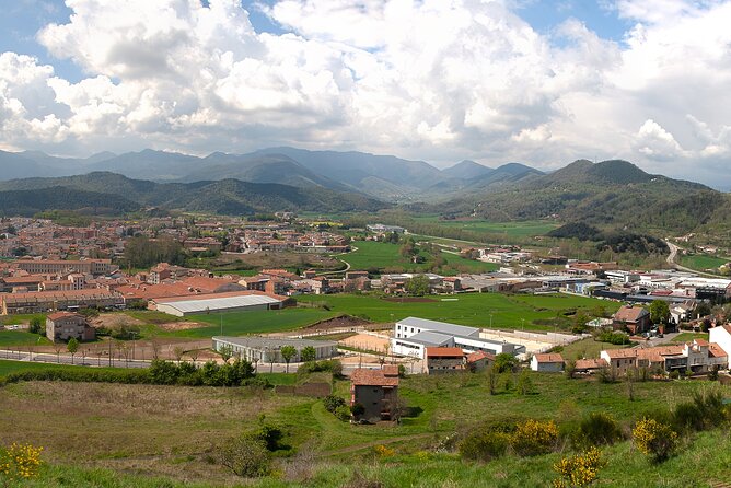 Montsacopa: an Audio Tour in the Volcano in the Centre of the City - What Is Montsacopa?