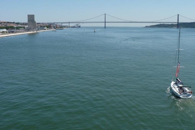 Morning Sailing Tour in Tagus River From Lisbon - Tour Highlights