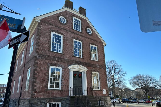 Newport Downtown Historic Audio APP Self Guided Smart Phone Tour - Tour Details