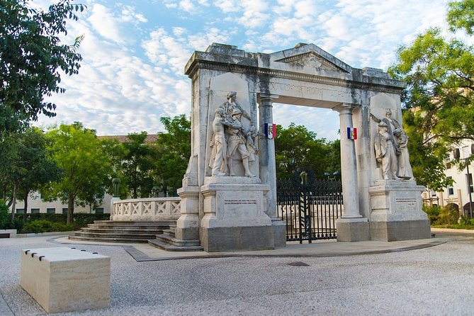 Nîmes Private Walking Tour With A Professional Guide - Benefits of a Private Walking Tour