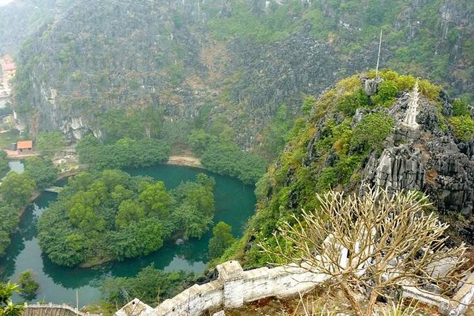 NINH BINH Package Tour in 2 Days/ 1 Night: Visit World Heritage Site & Eco Tour - Overview and Activities
