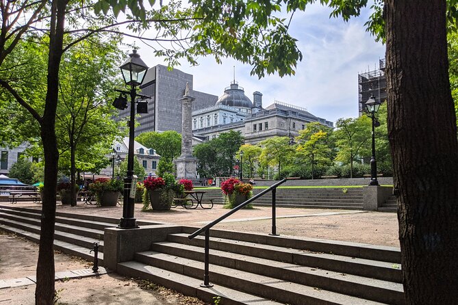 Old Montréal VIP Semi-Private Walking Tour - Date and Travelers