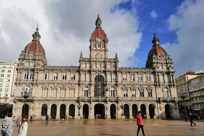 Old Town Tour of a Coruña. - Historical Highlight: Oldest Roman Lighthouse