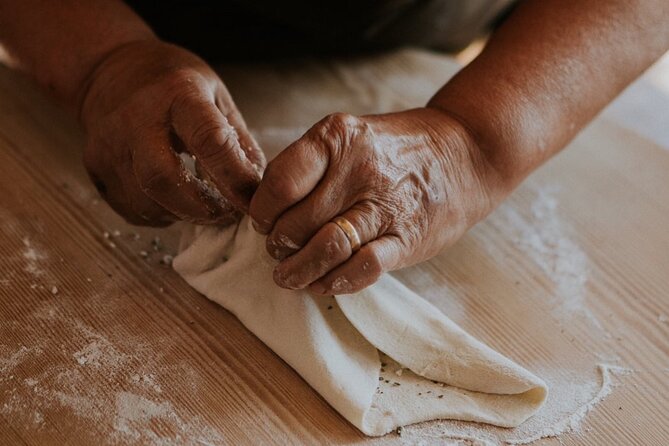 Organic Wood-fire Cooking Class - Overview and Experience