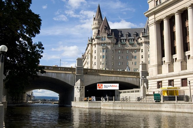 Ottawa Landmarks - Parliament Hill and Buildings