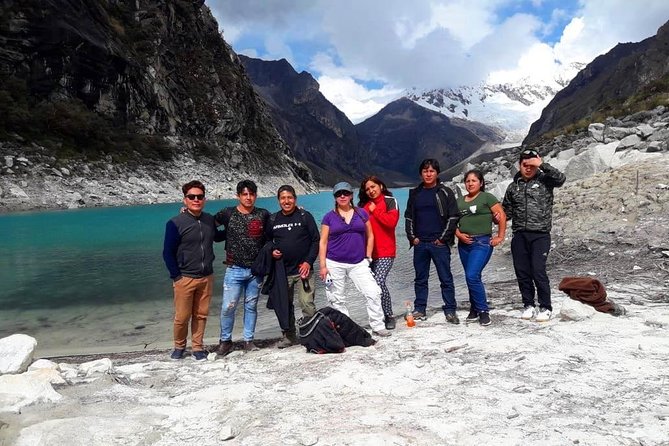 Parón Lake - White Mountain Range - Hiking to the Viewpoint