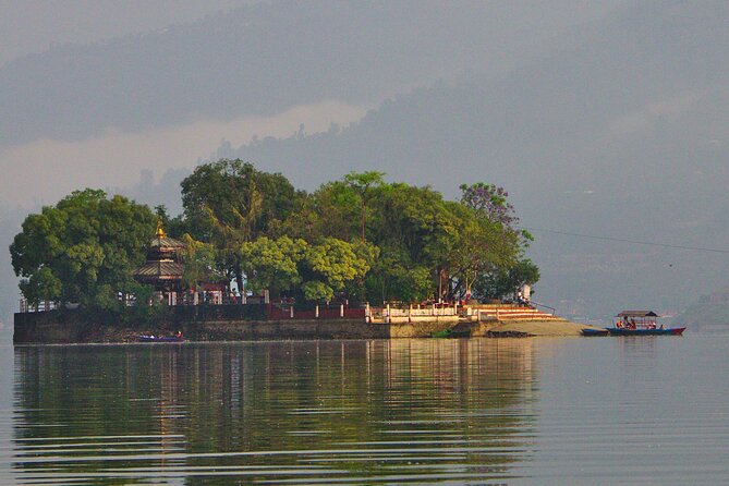 Pokhara in 5 Hours: Lake, Museum, Cave, Falls & Pagoda Hill - Discovering the International Mountain Museum
