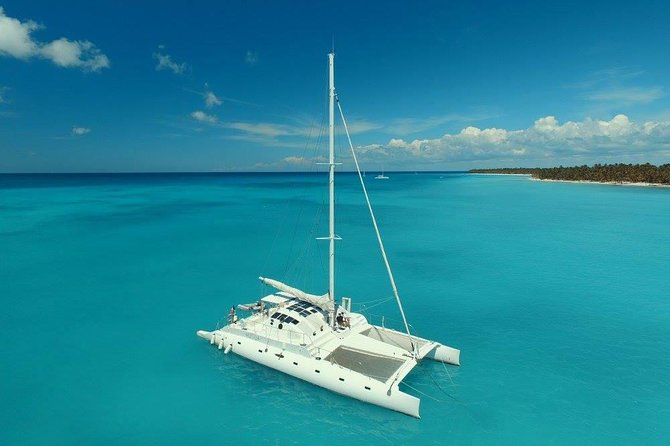 Prestige Catamaran Cruise to Catalina Island - Whats Included