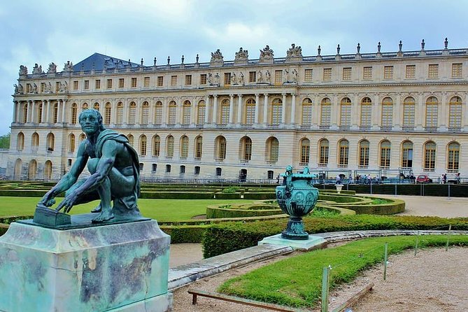 Private 3-Hour Tour in Versailles With Official Tour Guide - Pricing and Booking Details