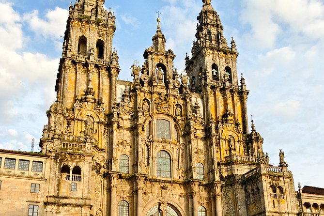 Private 8-Hour Tour to Santiago De Compostela From a Coruña With Hotel Pick-Up - Meeting and Pickup