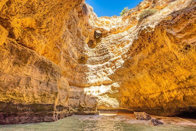 Private 90-Minute Cruise to Carvoeiro Caves and Beaches  - Portimao - Visit to Carvoeiro Caves