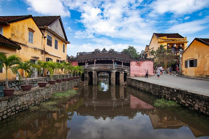 Private Car From Hue to Hoi an (Basic English Speaking Driver) - Date and Travelers