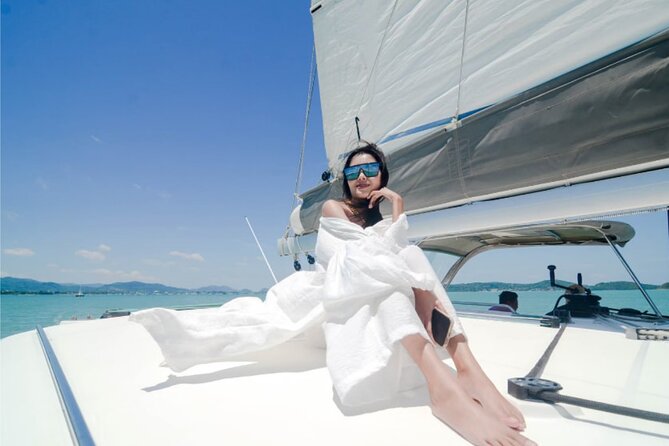 Private Catamaran Yacht to Maiton and Coral With Sunset Cruise - Catamaran Yacht Features