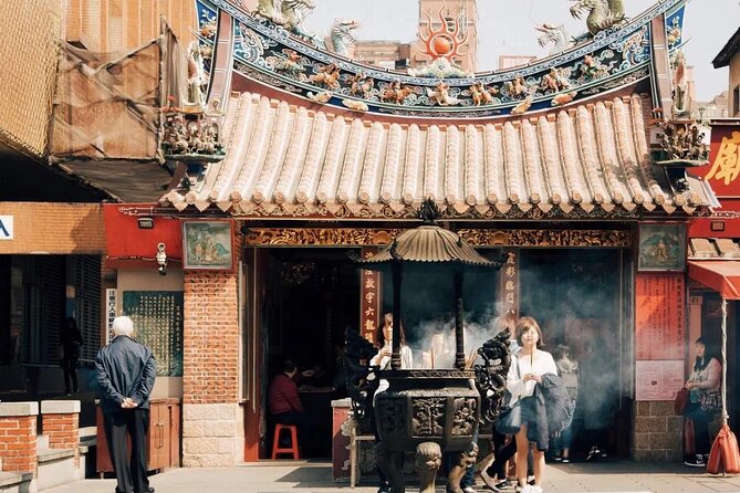 Private Cruise Tour From Keelung: Trip to Taipei - Tour Duration and Pickup Location