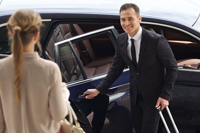 Private Doha Airport Transfer to Doha, Qatar - Meeting and Pickup
