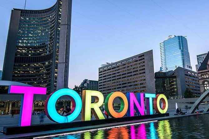 Private Downtown Toronto Walking Tour in English - Tour Highlights