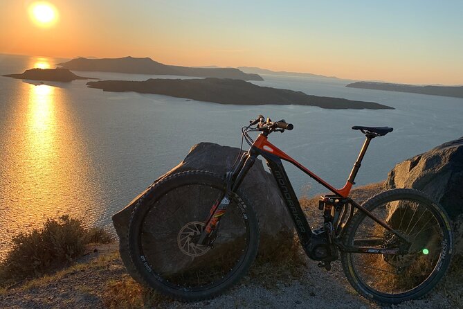 Private Electric Mountain Bike Experience and Tour in Santorini - Tailored Private Course
