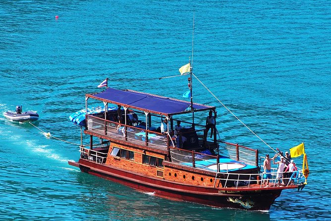 Private Full-Day Blue Dragon Yacht for Snorkeling Koh Tan & Visit Pink Dolphin - Snorkeling Adventure at Koh Tan