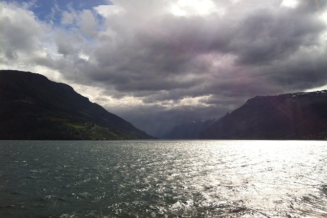 PRIVATE GUIDED TOUR: Queen of the Fjords - TOUR From Bergen, 6 Hours - Tour Highlights and Experiences