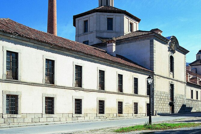 Private Guided Tour With Admission to La Granja and Fabrica De Vidrio - Pricing and Availability