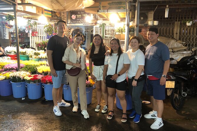 Private Half-Day Bike Tour in Saigon With Guide - Guides Expertise