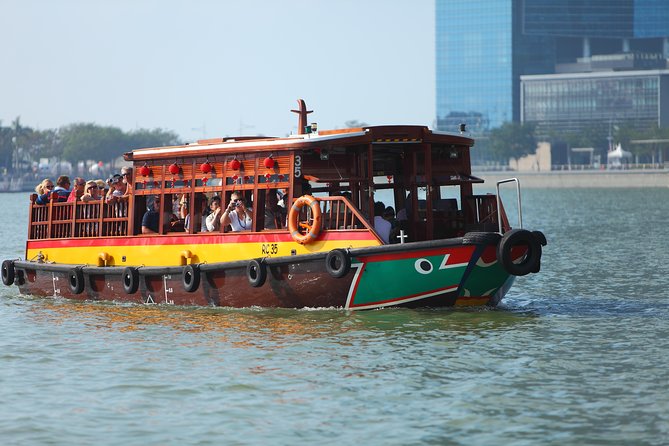 Private History & Culture Tour With River Cruise, Hawker Dinner & Tea Tasting - Tour Overview