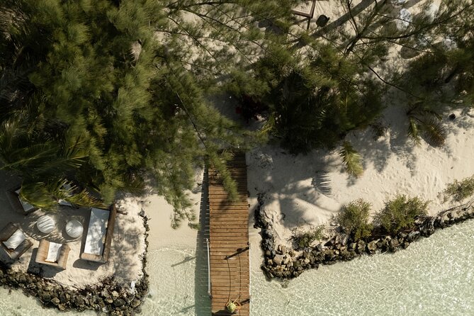 Private Island for Two to Enjoy the Quietness of Bora Bora - Location: Bora Boras Private Island for Two