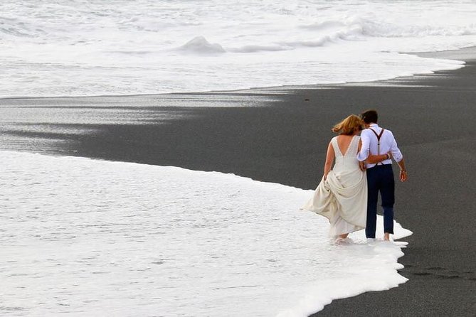Private Photo Session With a Local Photographer in Lanzarote - Pricing and Guarantee