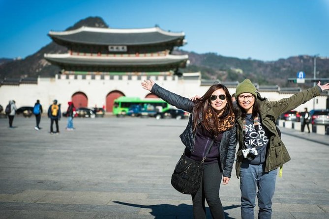 Private Photo Session With a Local Photographer in Seoul - Pricing and Guarantee