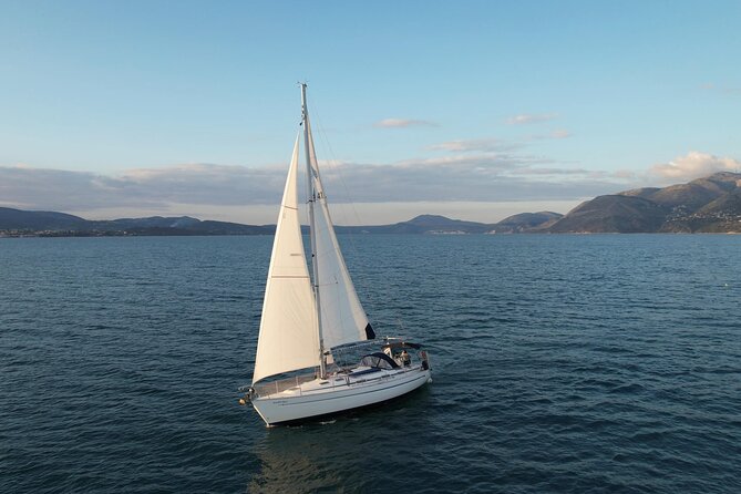 Private Sailing Trip With Swim Stops & Lunch - Trip Highlights