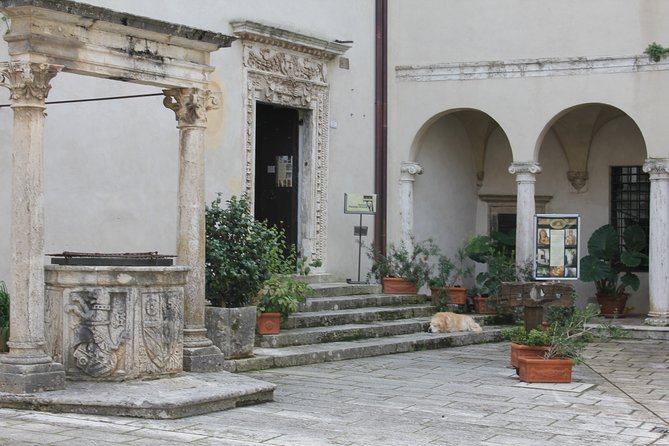 Private Tour of Pitigliano and Etruscan Cave Routes - Highlights