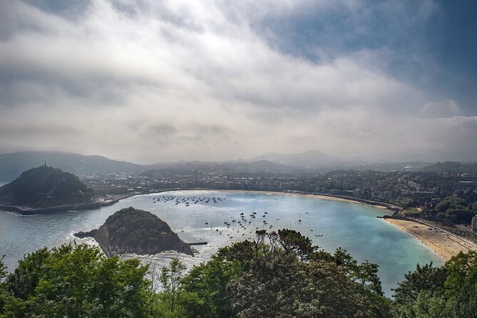Private Transfer From Bordeaux To San Sebastian, Stop in Hendaye - Meeting and Pickup