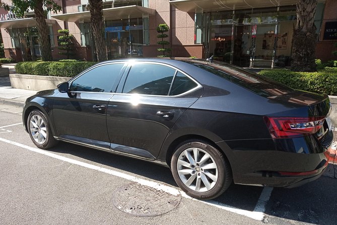 Private Transfer：Taoyuan International Airport to Hotel - Booking Confirmation and Accessibility