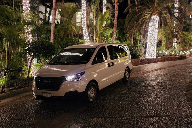 Private Transportation From Los Cabos Airport to ROUND TRIP Hotels - Participation and Group Size