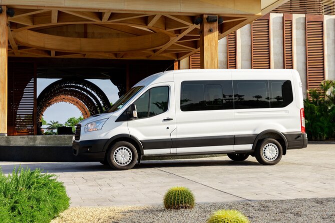 Private VAN Round-Trip From Airport to Hotel in San José Del Cabo - Meeting and Pickup