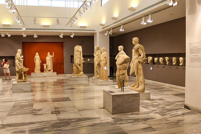 Private Walking Tour in Heraklion and Archaeological Museum - Tour Highlights