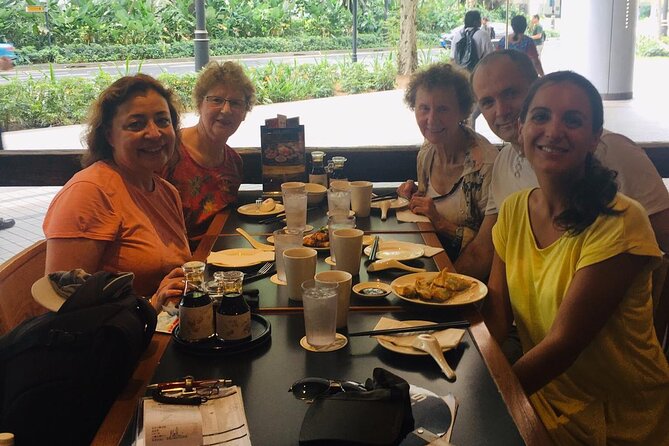 Private Walking Tour With a Local Guide Singapore - Tour Pricing and Reservation