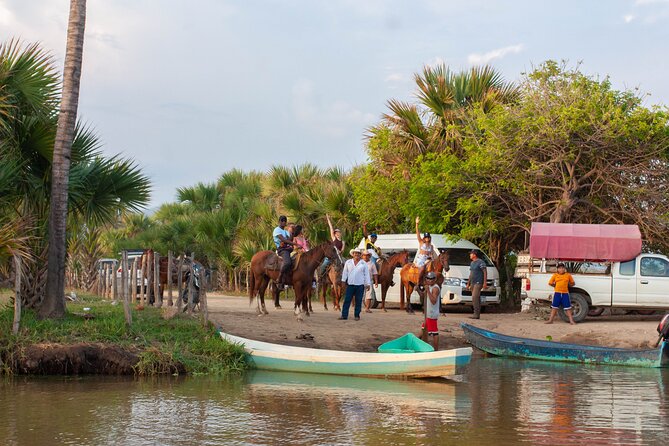 Puerto Escondido Small-Group Horseback Riding Tour - Directions and Logistics