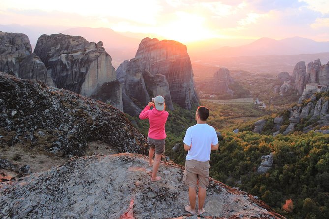 Rail Tour From Thessaloniki to Meteora 3 Days - 2 Nights - Day 2: Monasteries and Scenic Views