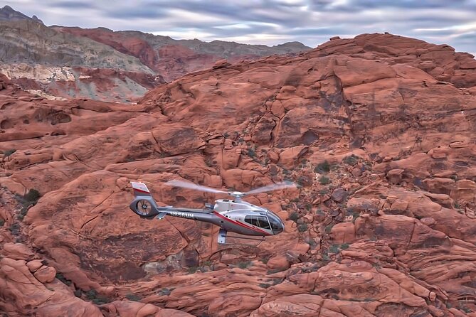 Red Rock Canyon Helicopter Tour With Landing and Champagne Toast - Tour Overview and Features