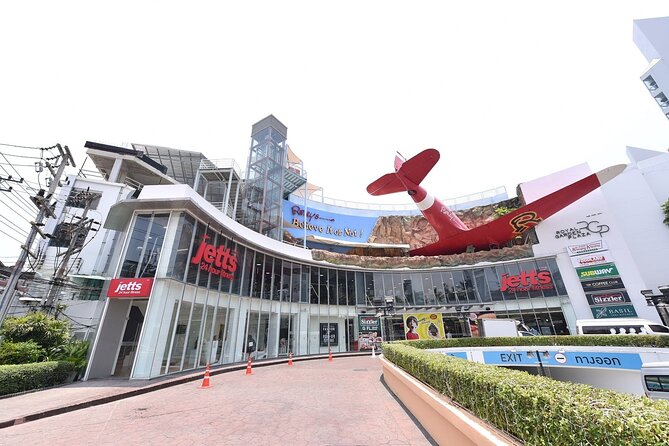 Ripleys Believe It or Not Museum Pattaya Admission Ticket - Selecting Date and Number of Travelers