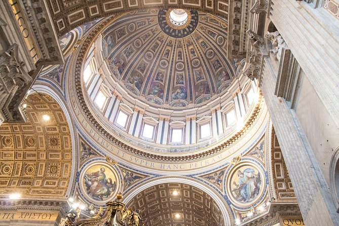 Rome in 2 Days Tour With Forum Colosseum Trevi Fountain Vatican & Sistine Chapel - Day 1: Historic Center of Rome