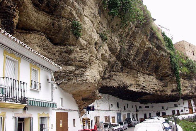 Ronda and Setenil De Las Bodegas Private Tour From Cadiz - Ronda: Bullfighting Heritage and Spectacular Gorge